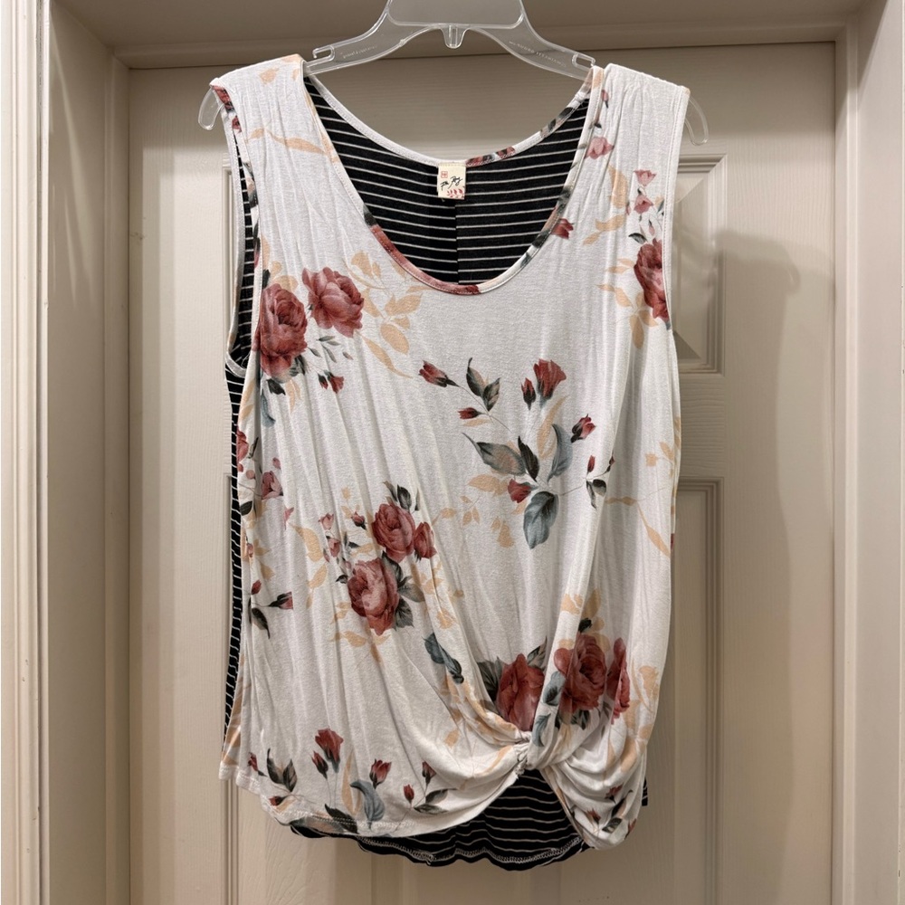 7th Ray White Floral Twist-Front Tank with Rose Print
